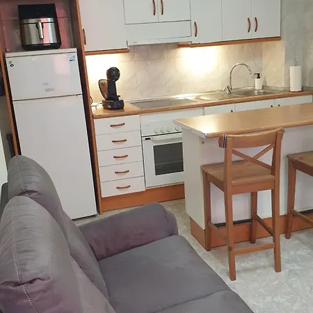 Cica Apartament *